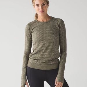 Lululemon Rest Less pullover size 4 heathered military green